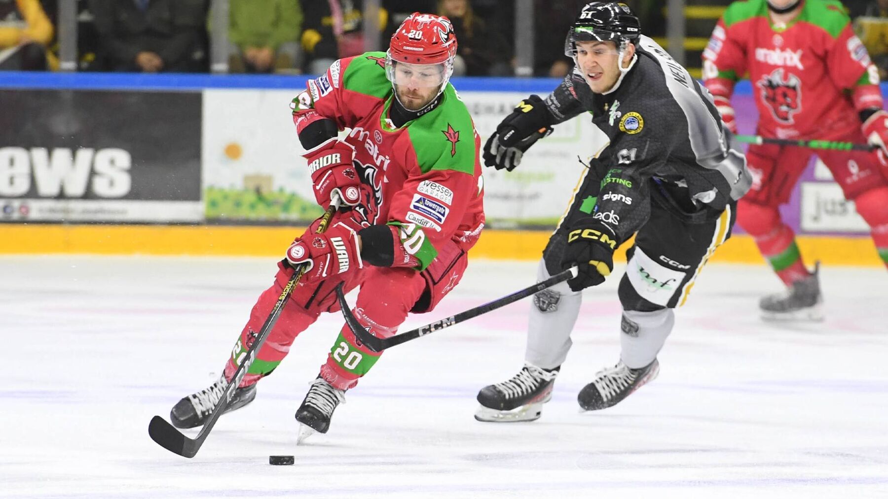 fournier-puck-at-Nottingham-oct-12.jpg